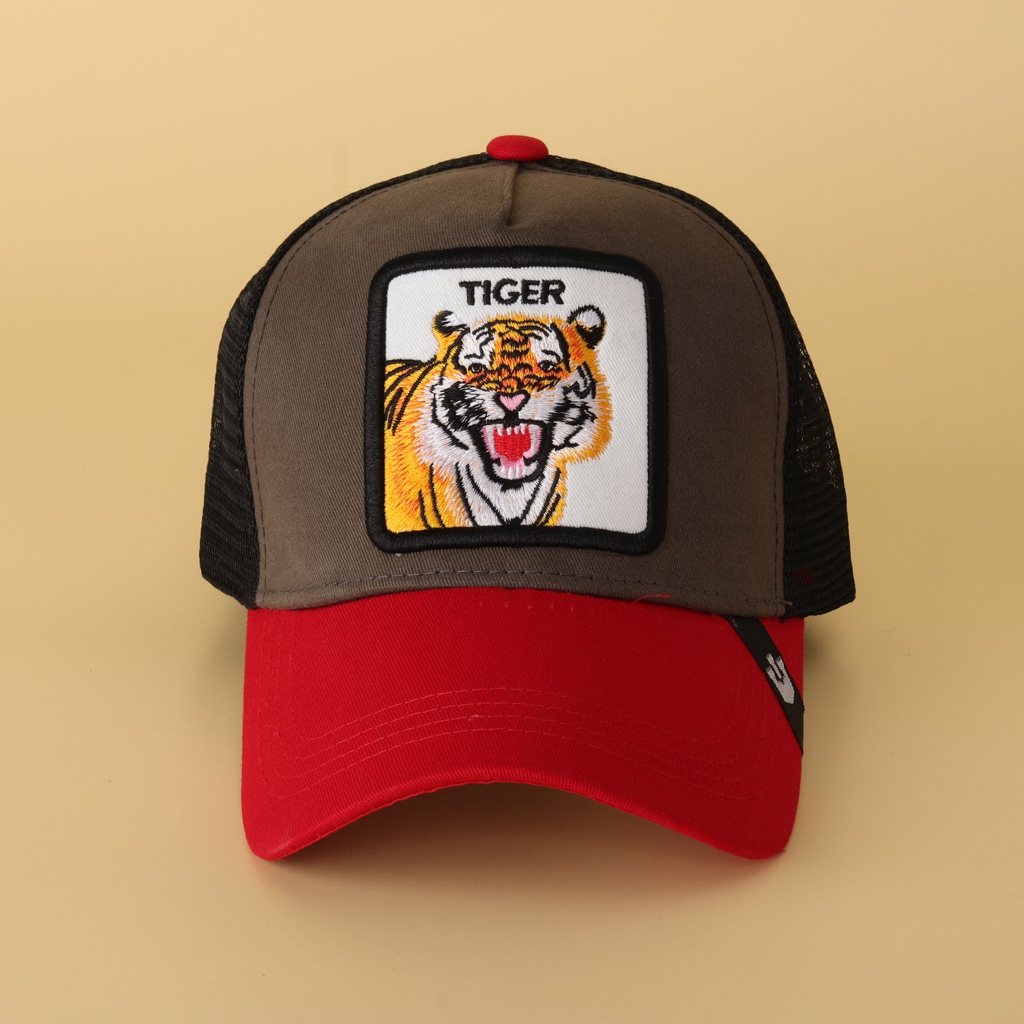 Tiger Embroidered Trucker Cap – Bold Streetwear Style