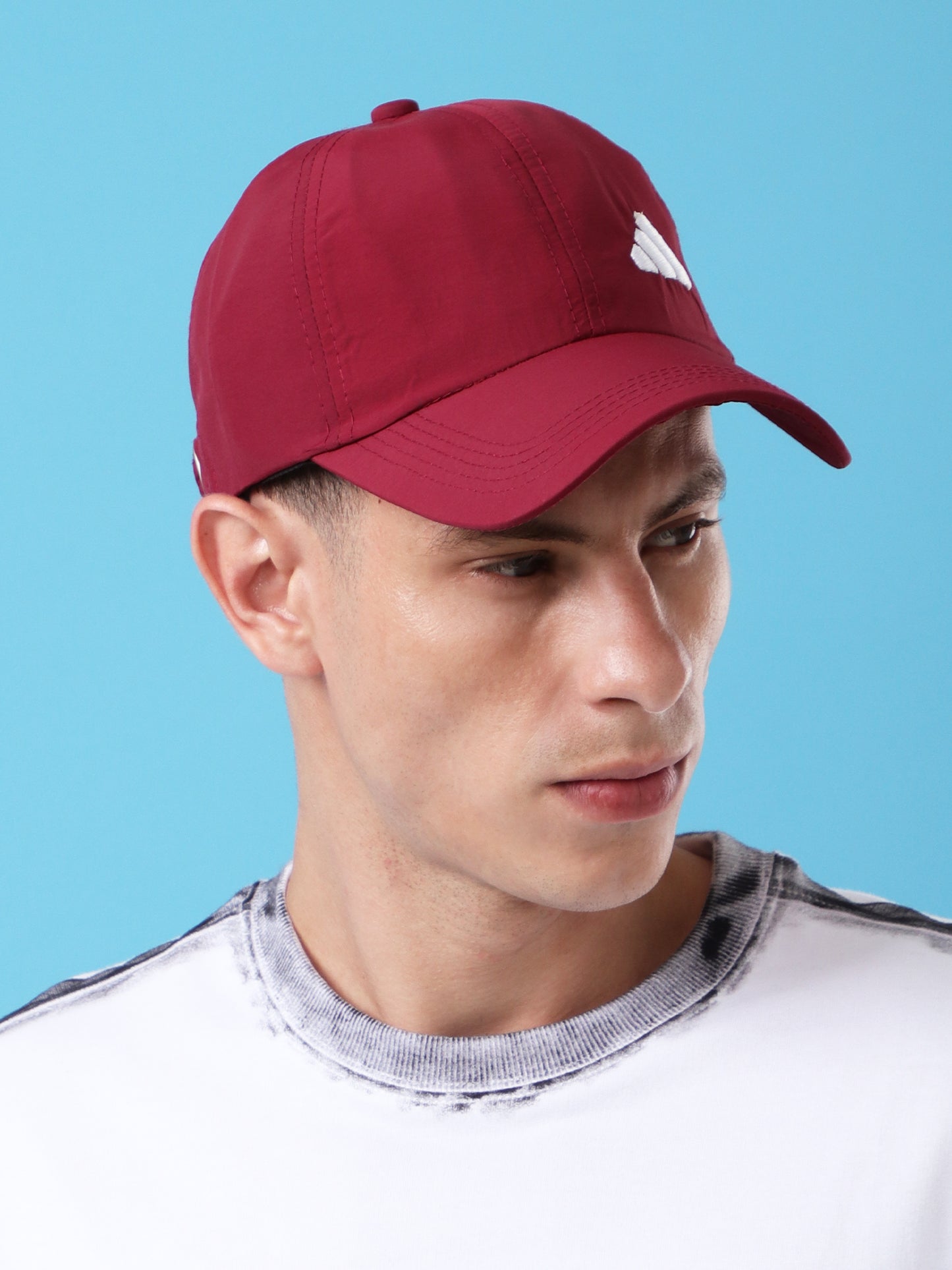 Maroon Sports Cap – Classic Everyday Wear