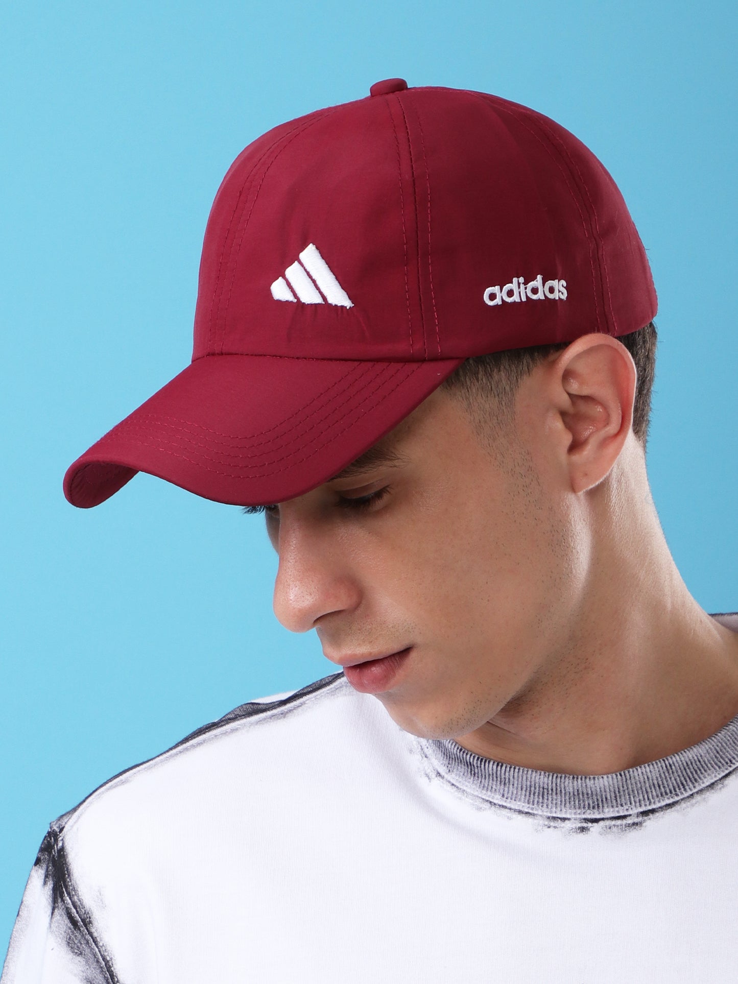 Maroon Sports Cap – Classic Everyday Wear