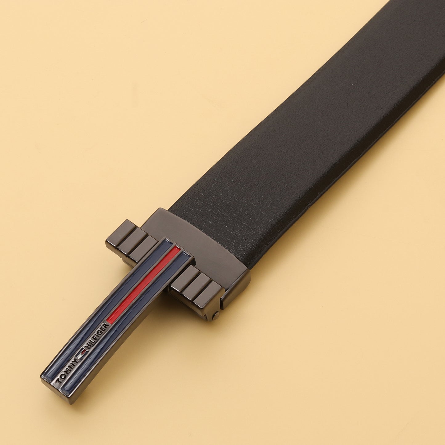 Hilfiger Men’s Reversible Belt with Signature Stripe Buckle