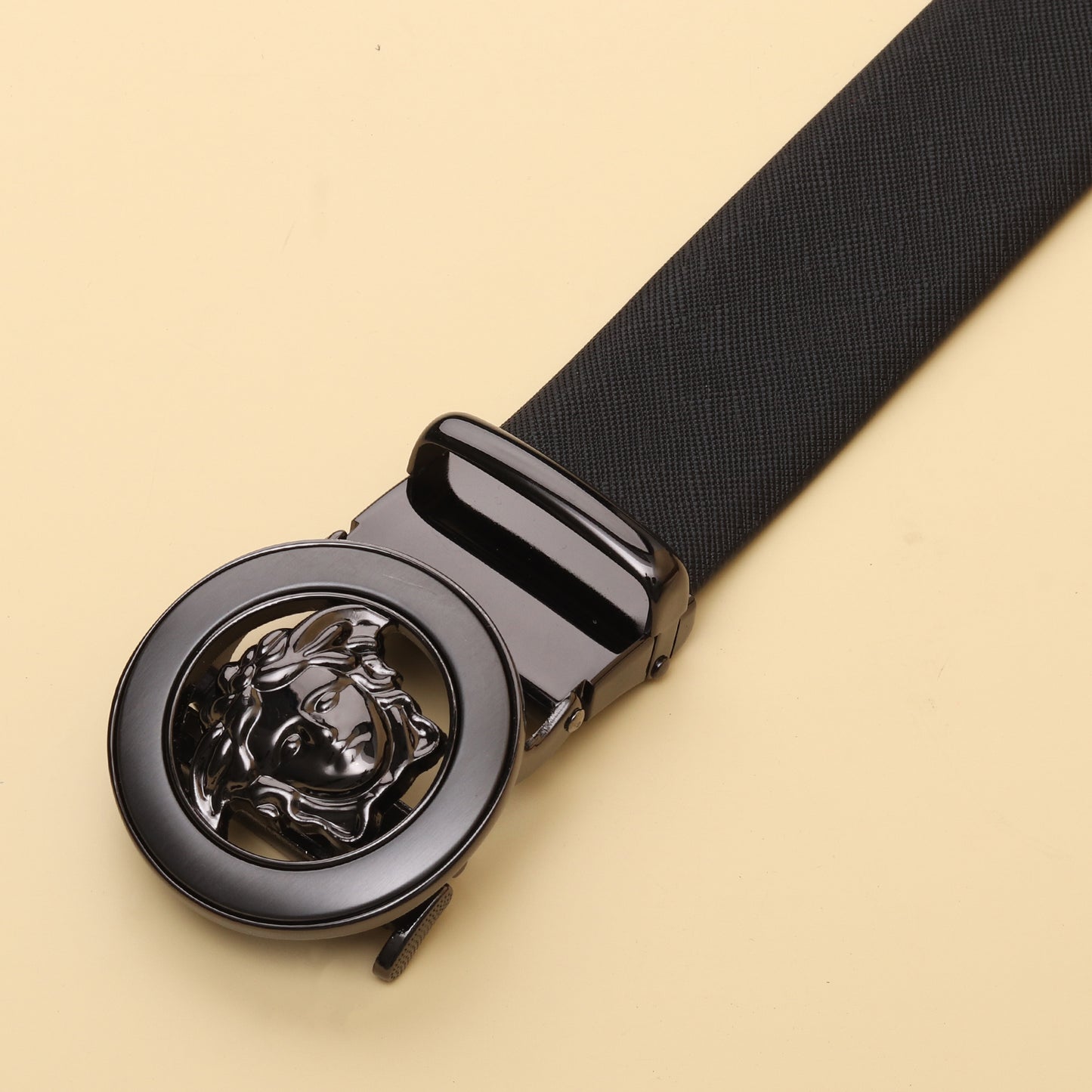 Medusa Buckle Leather Belt