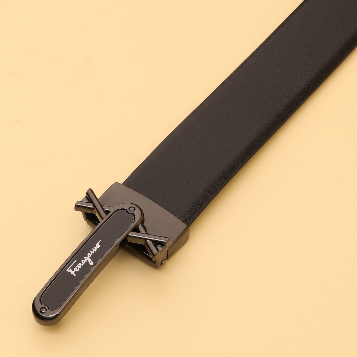 Gunmetal Vara-Inspired Buckle Belt