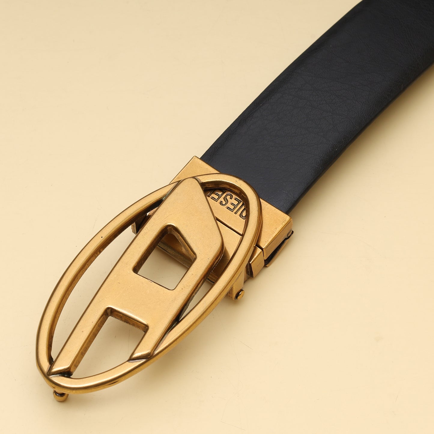 Gold Oval Statement Belt