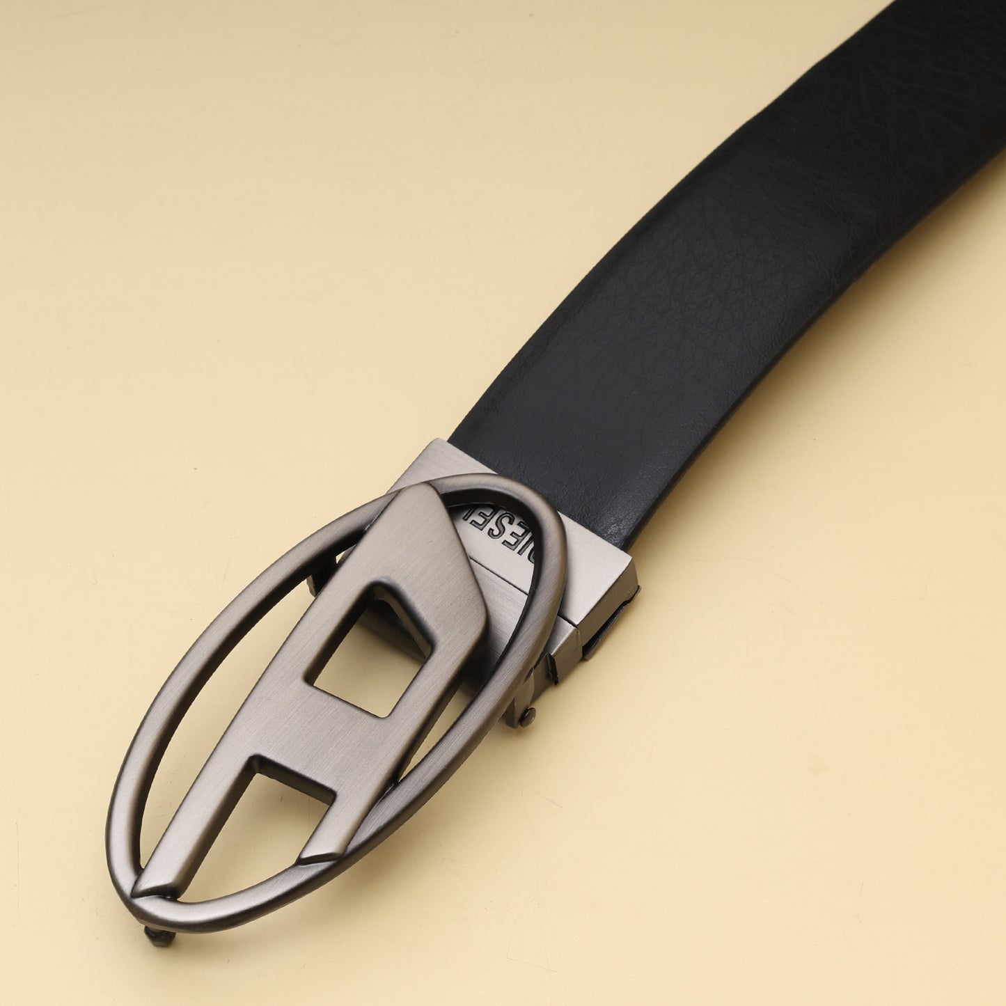 industrial Oval Statement Belt