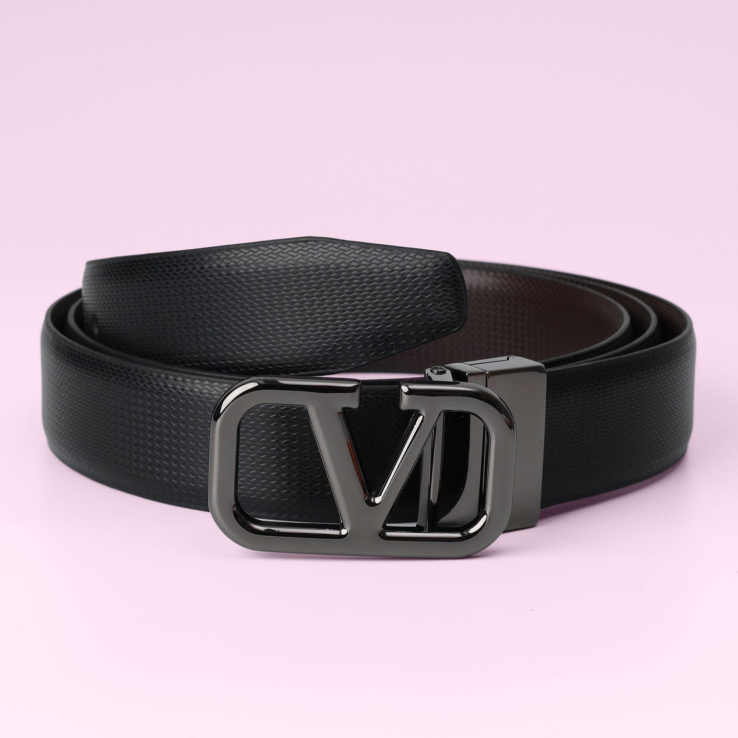 V Signature Belt