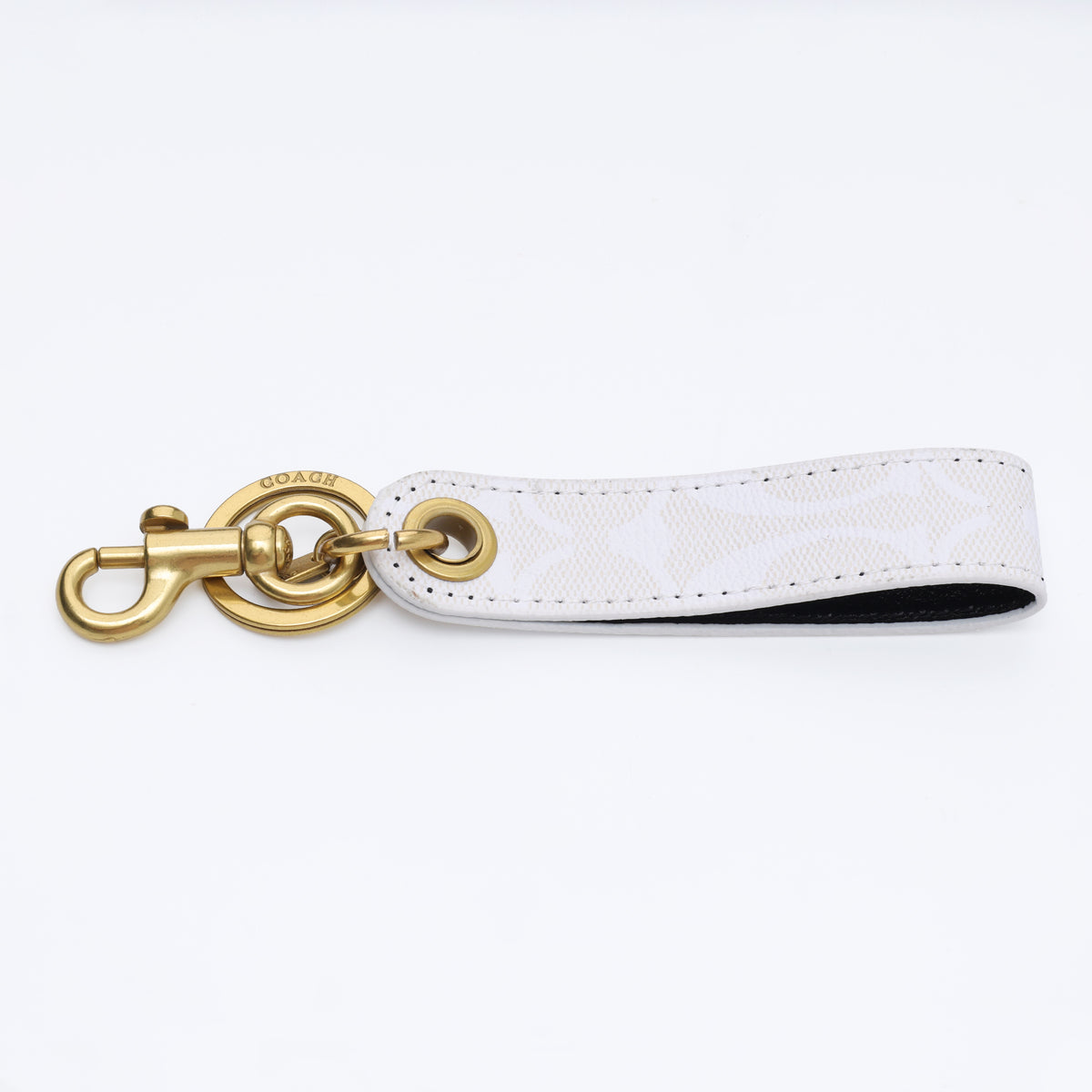 Ivory Luxe Signature Loop Keychain
