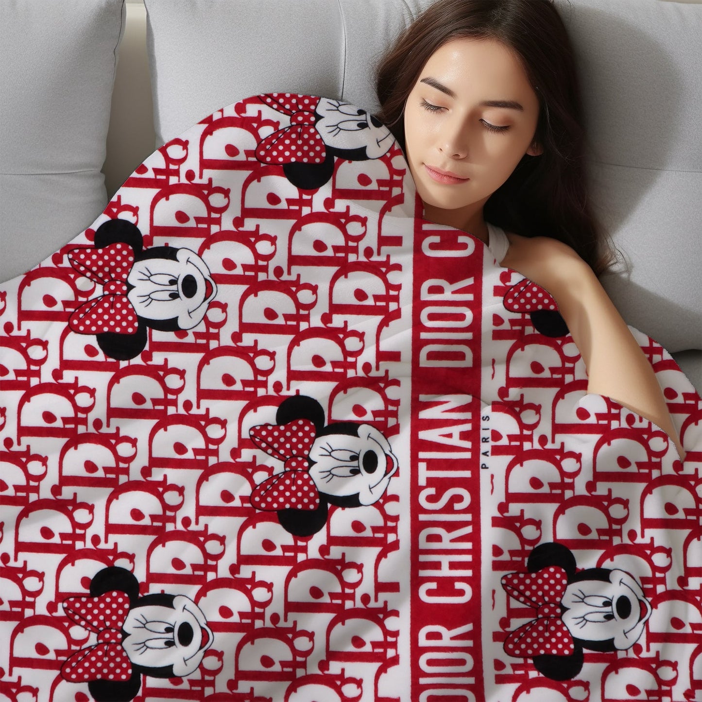 Minnie Mouse Couture Throw