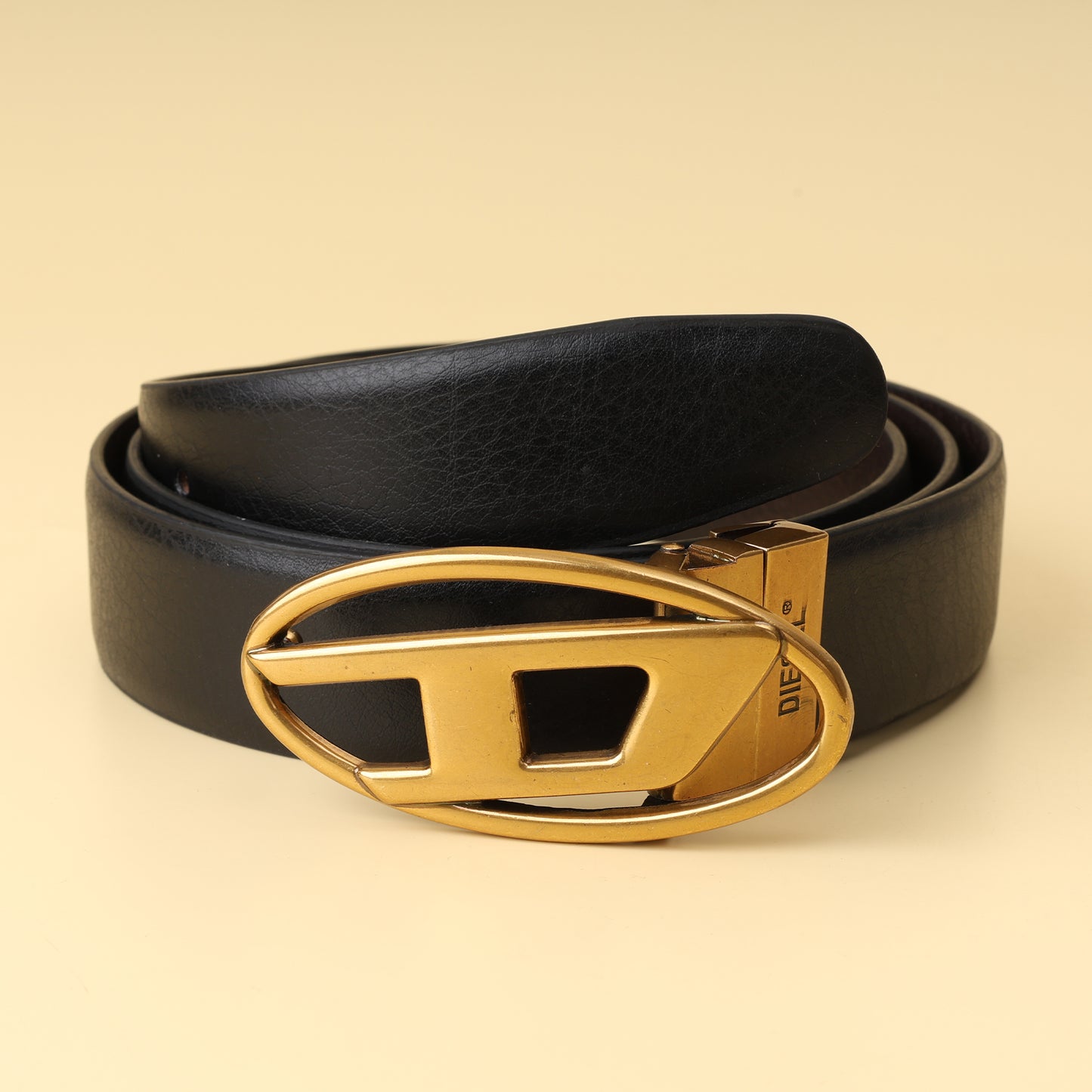 Gold Oval Statement Belt