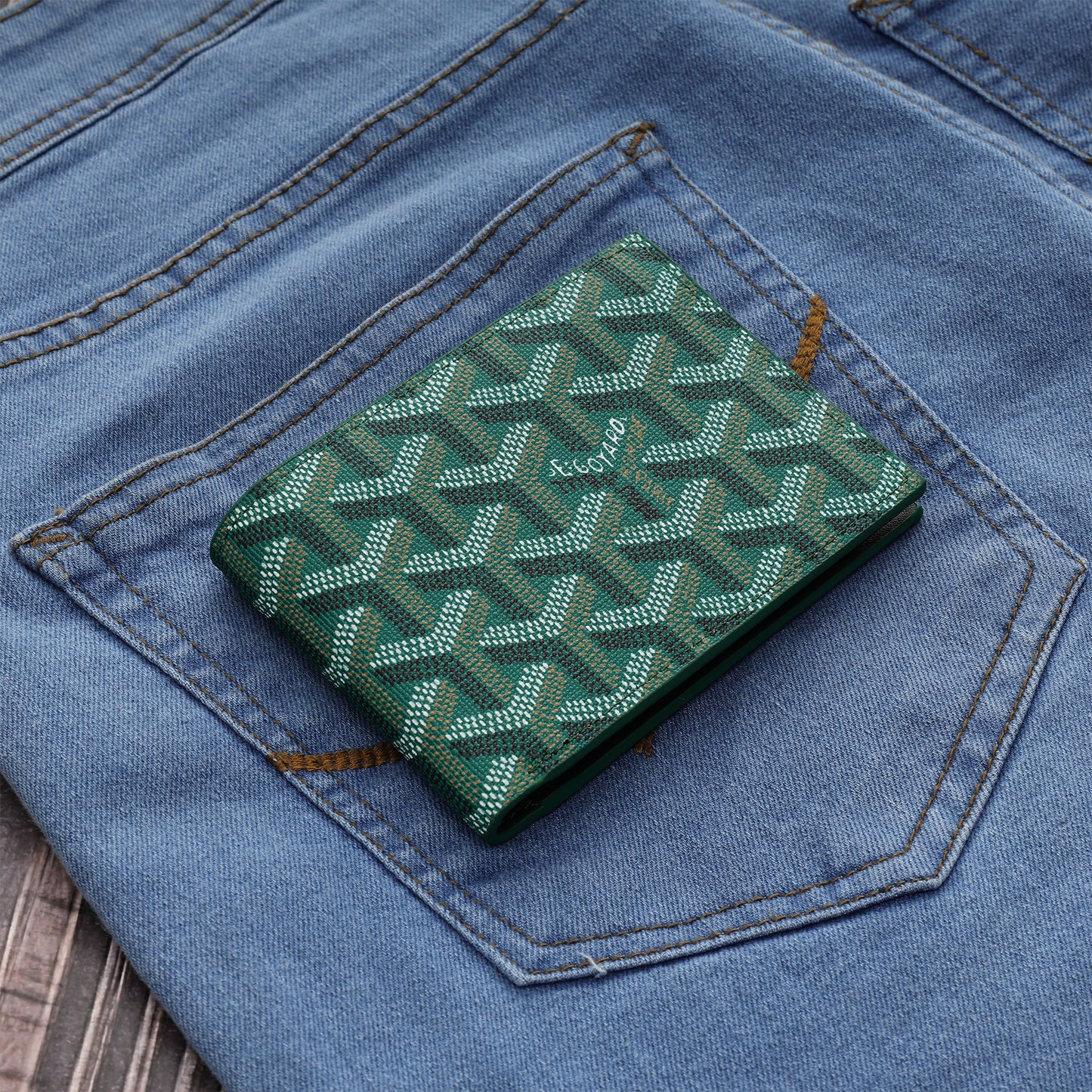 Emerald diamond  Wallet