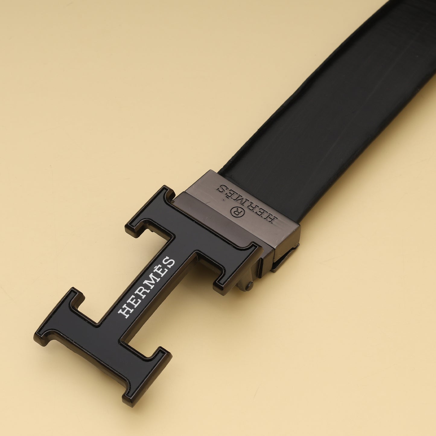 Signature H Buckle belt